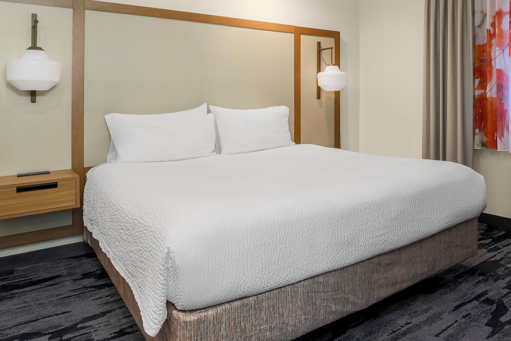 Room, 1 King Bed, Balcony photo 1