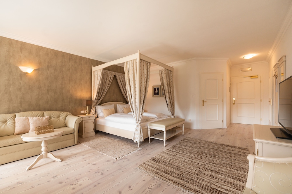 Superior Double Room (Stachelburg)