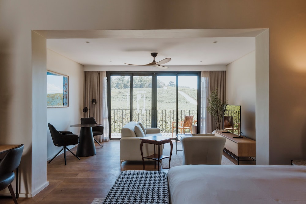 Vineyard Deluxe Suite