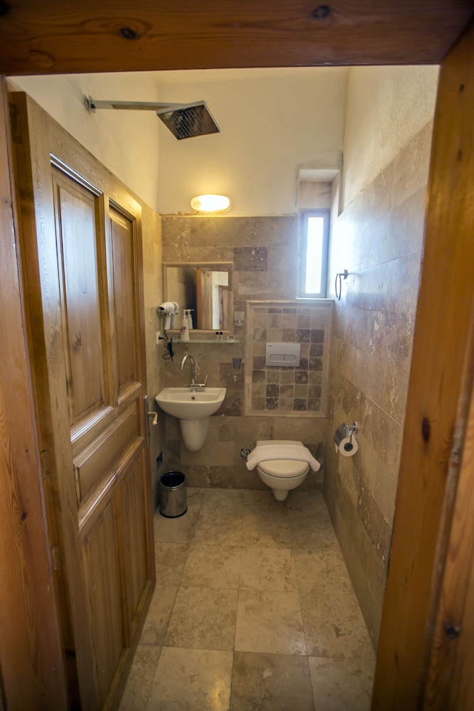Triple Room - Photo 8