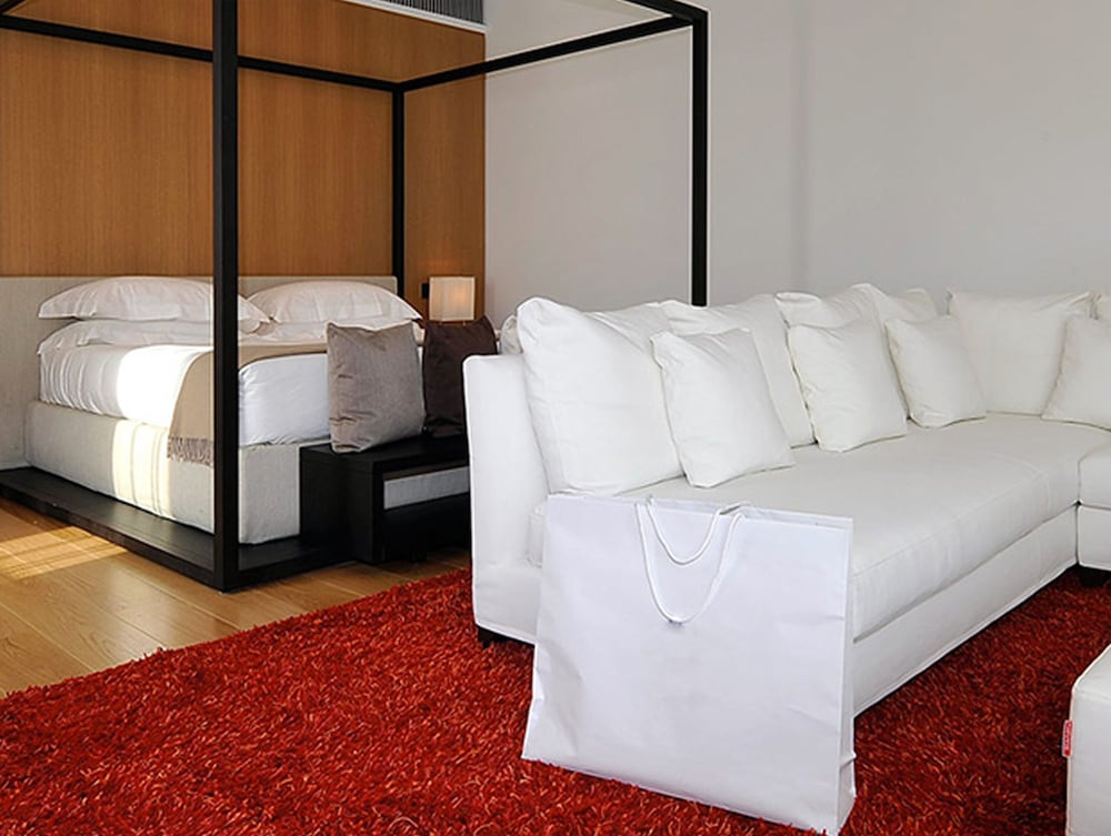 Executive Suite (The Space) - Photo 2