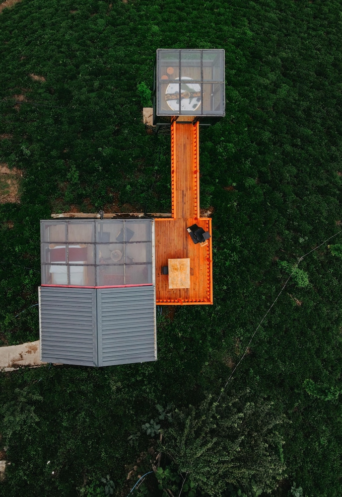 Business Chalet photo 2