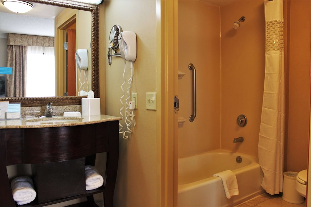 Suite, 1 Queen Bed, Non Smoking - Photo 4