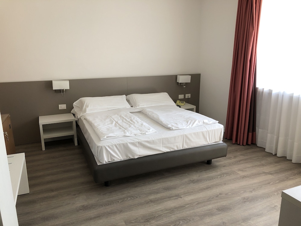 Double Room Single Use