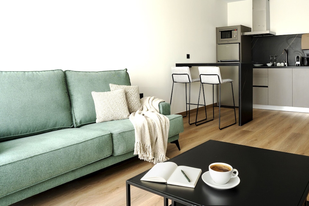 Apartment, 1 Bedroom, Balcony photo 3
