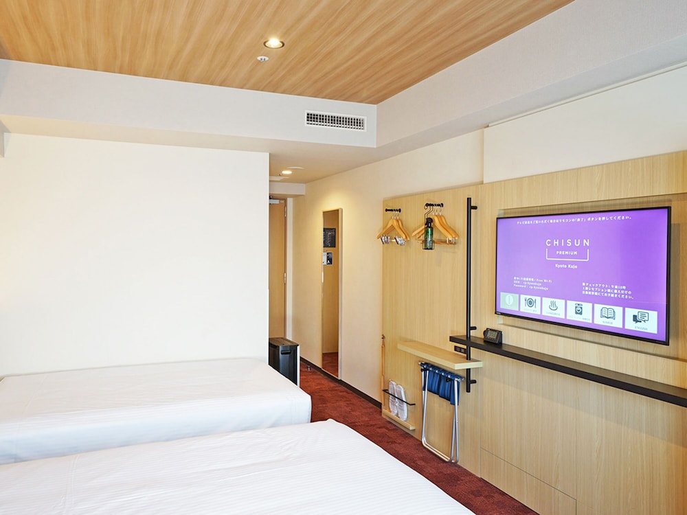 Superior Twin Room, Non Smoking - Photo 5