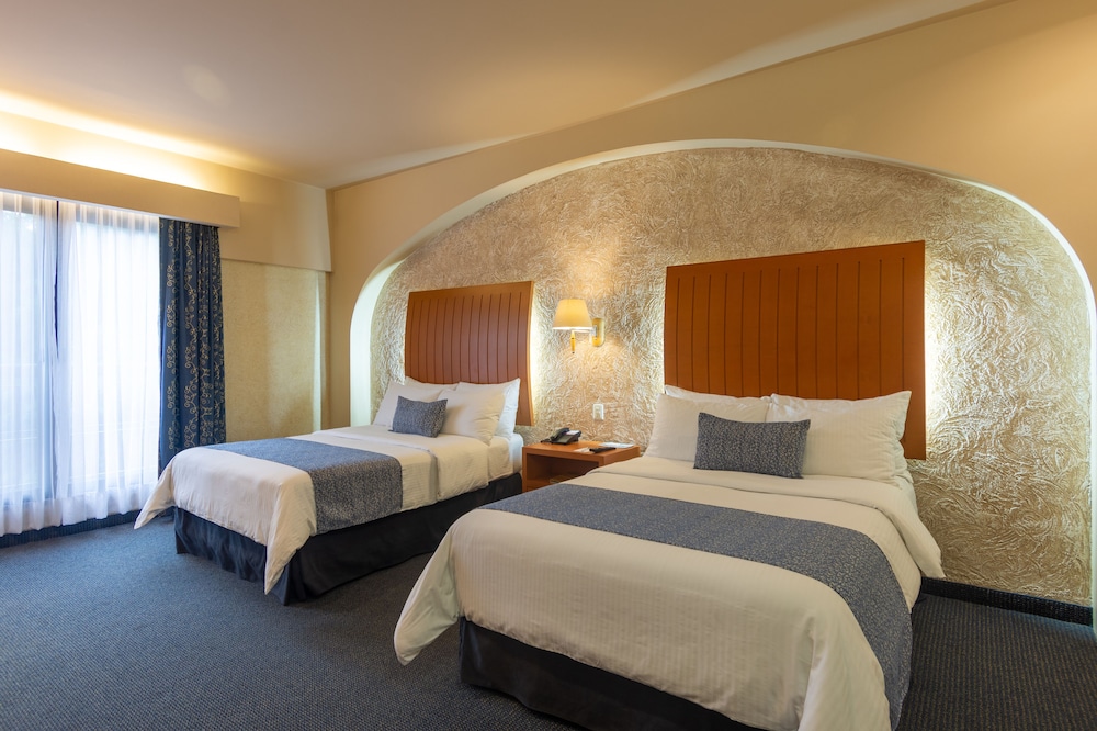 Traditional Room, 2 Double Beds photo 3