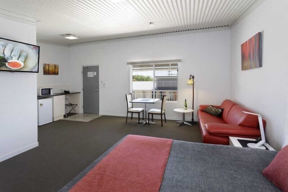 Executive Room, Non Smoking (Executive King Suite) photo 2