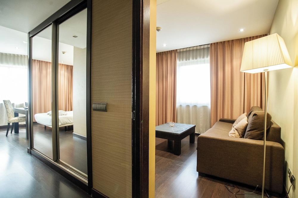 Junior Suite Single Use photo 3