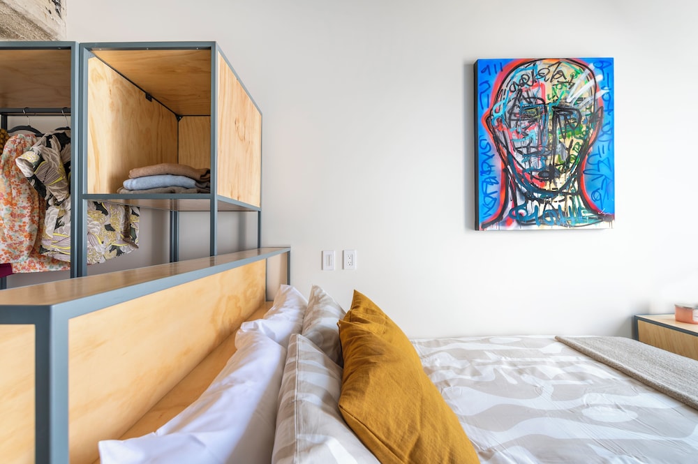 Standard Room, 1 Queen Bed