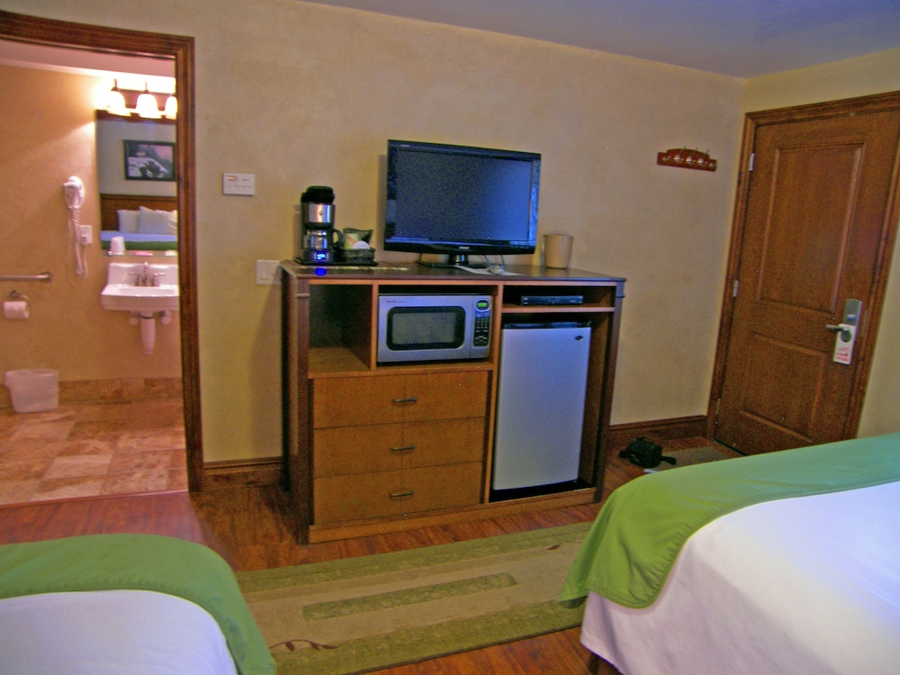 Standard Room, Multiple Beds