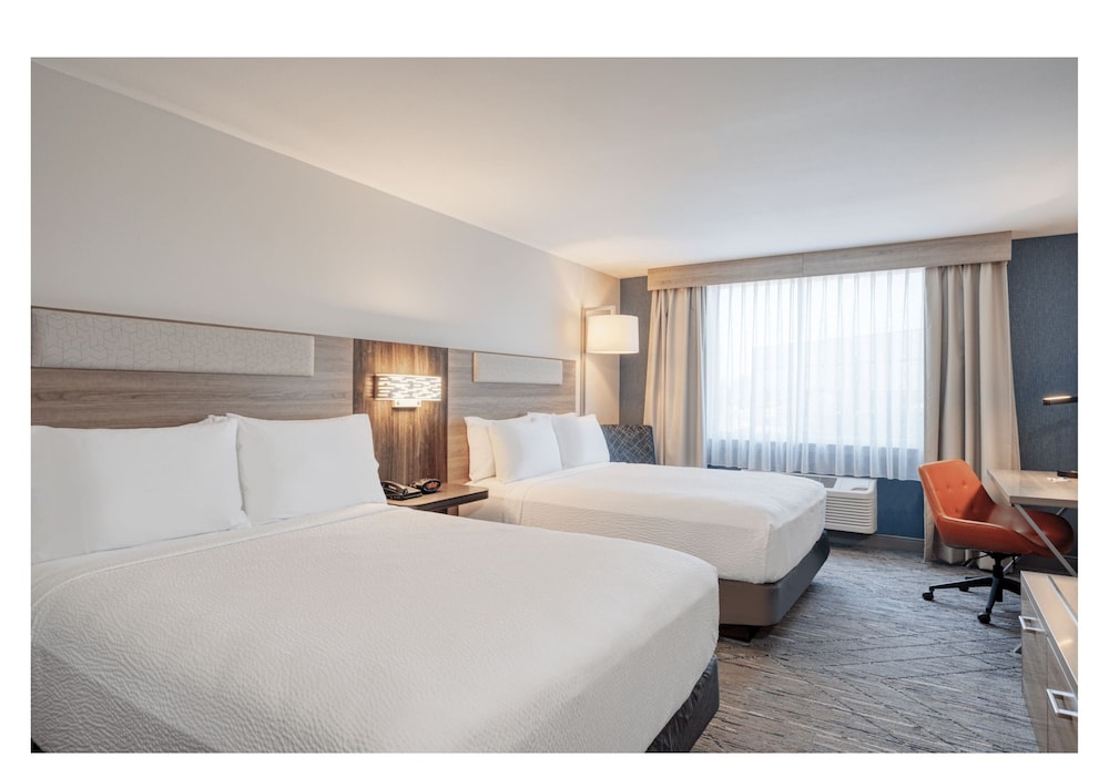 Standard Room, 2 Queen Beds - Photo 7