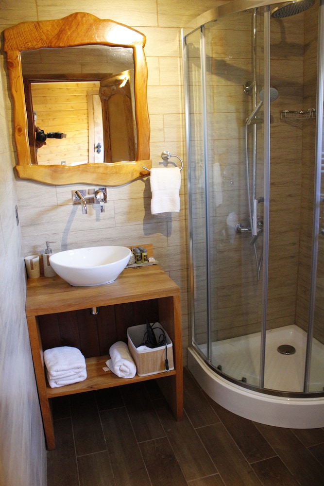 Triple Room, 1 Bedroom, Private Bathroom photo 2