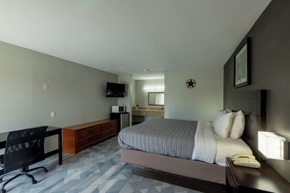 Deluxe Double Room Single Use