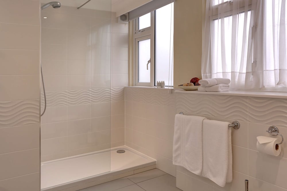 Executive Room, 1 Double Bed, Non Smoking - Photo 2
