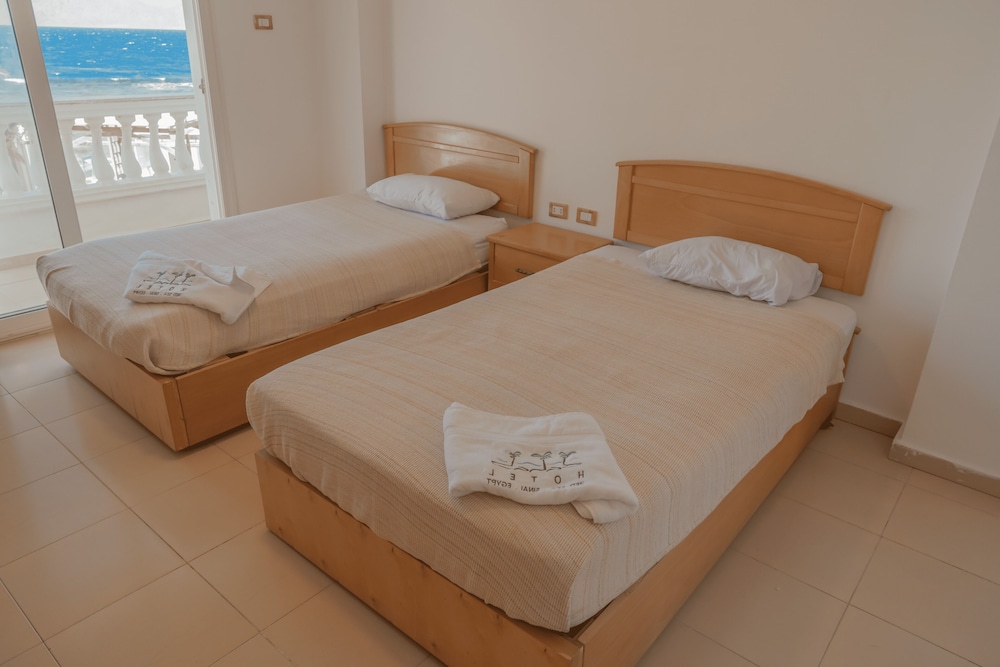 Standard Twin Room, 2 Twin Beds, Smoking, Garden View photo 1