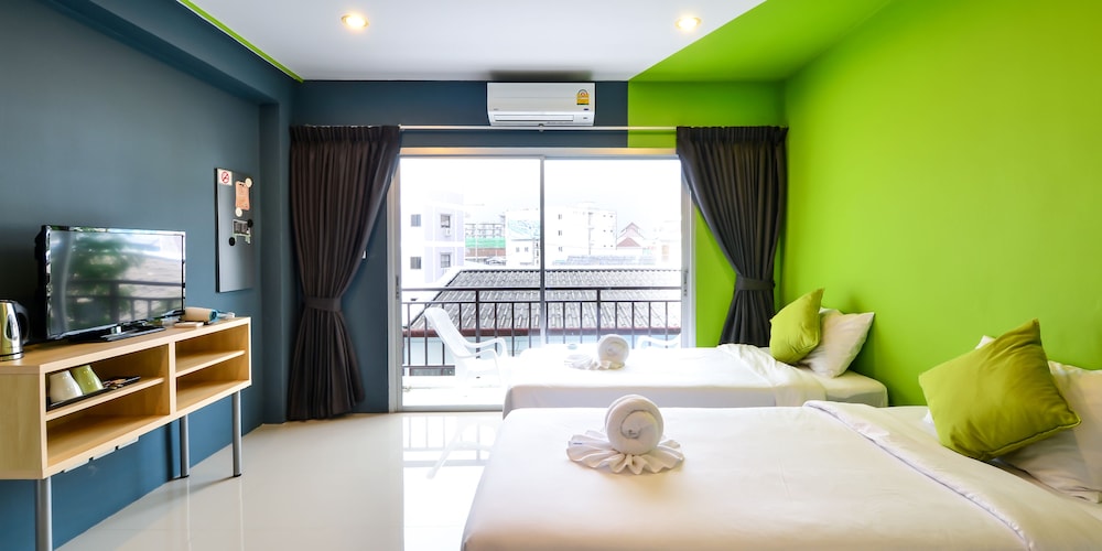 Deluxe Twin Room, Smoking