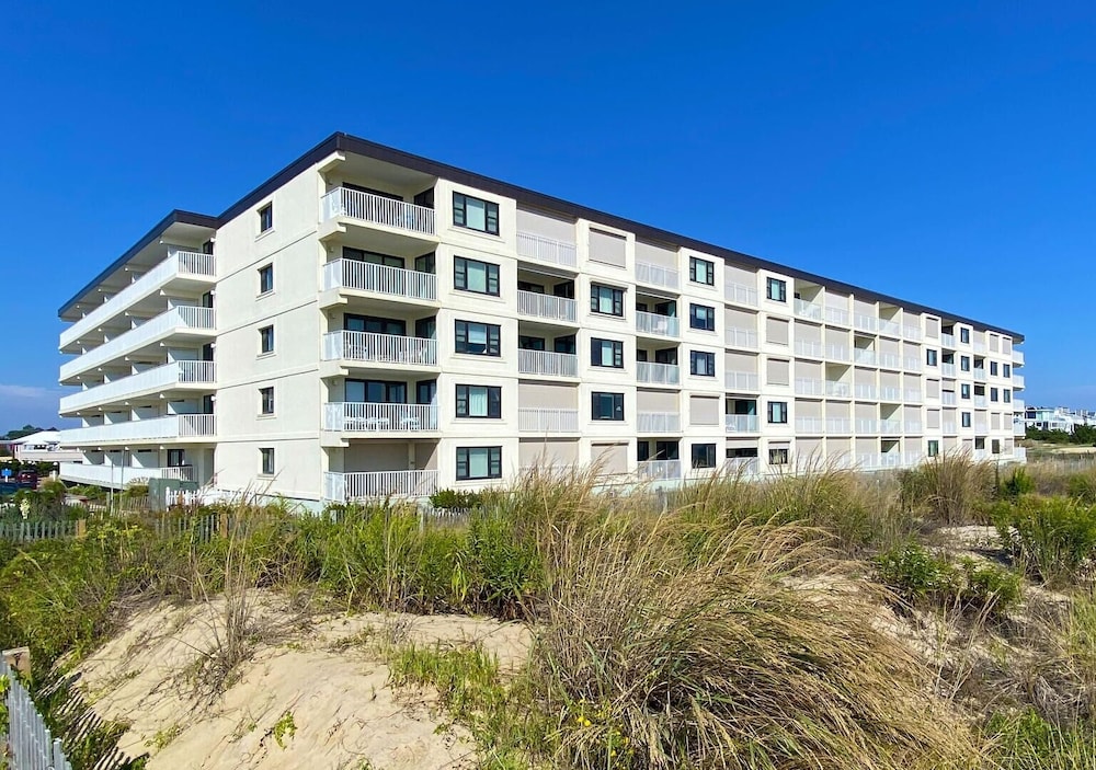 Condo, 3 Bedrooms