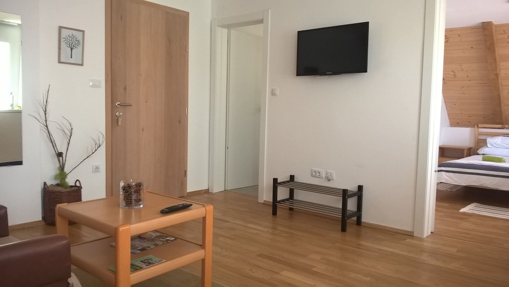Suite, Kitchenette, Mountain View photo 1