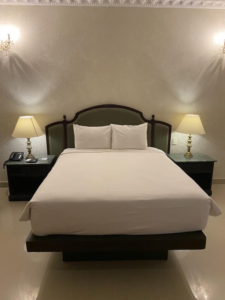 Presidential Suite photo 3