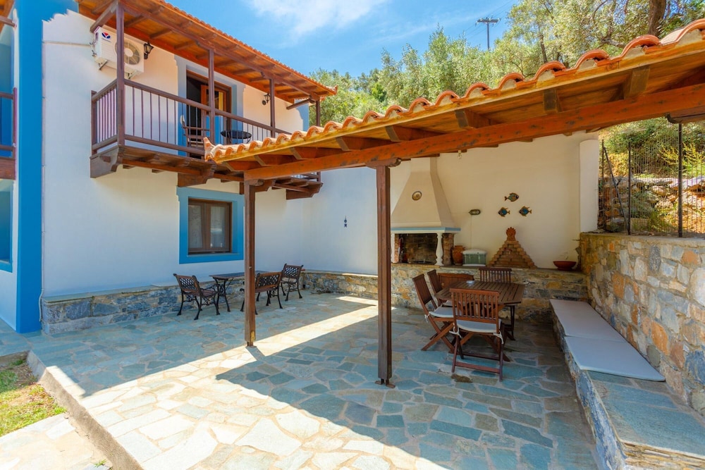 Villa photo 3