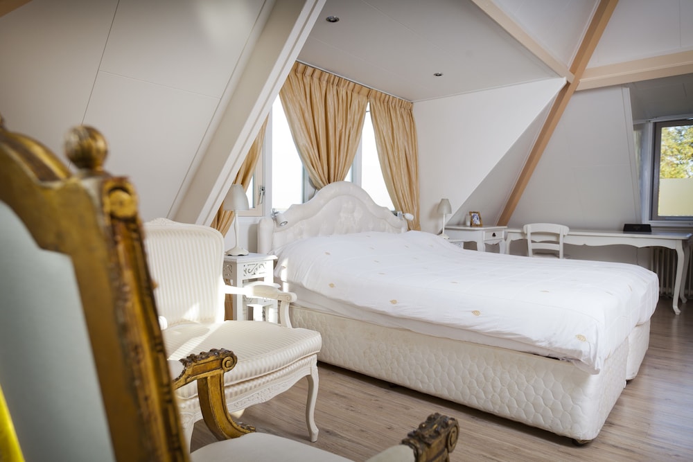 Double Room (The Queensroom) photo 2