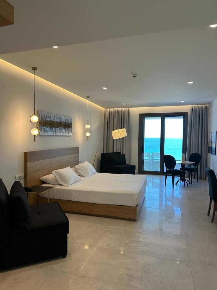 Grand Suite - Photo 6