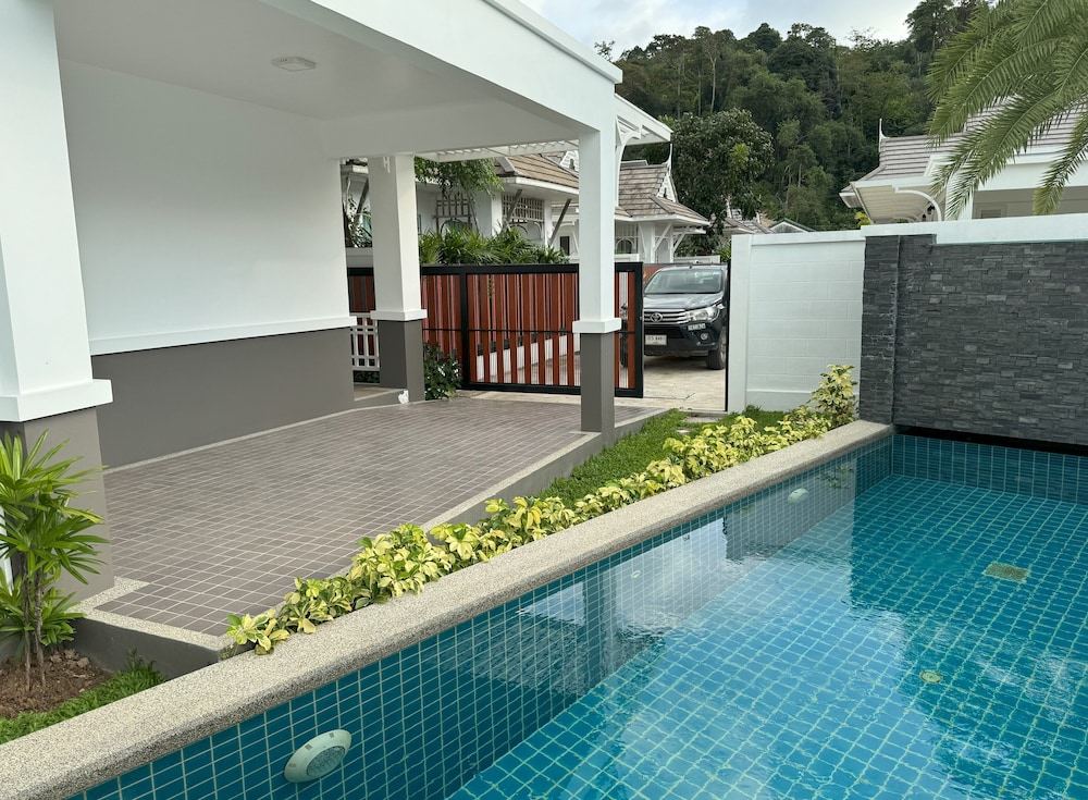 Deluxe Villa, 4 Bedrooms, Private Pool photo 2