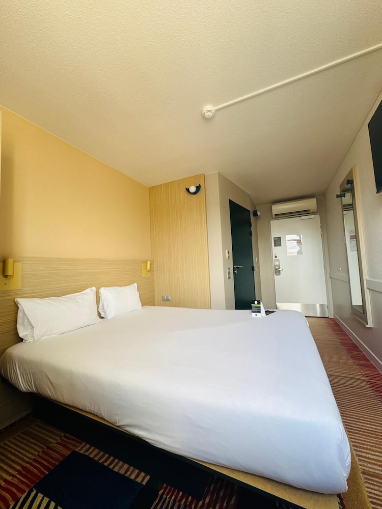 Double Room, Non Smoking - Photo 1