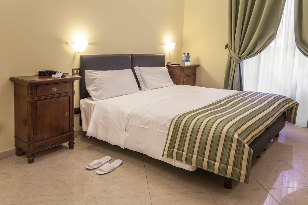 Standard Double Room, Annex Building photo 3