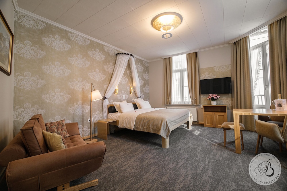 Romantic Suite, 1 King Bed, Balcony
