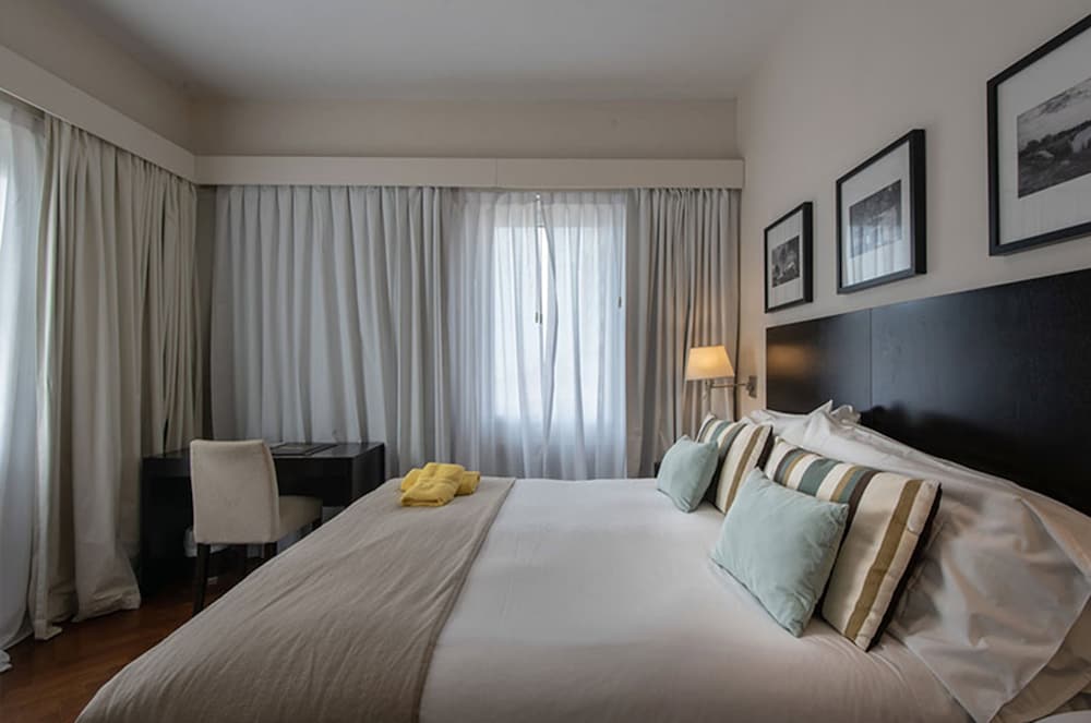 Superior Double or Twin Room photo 3