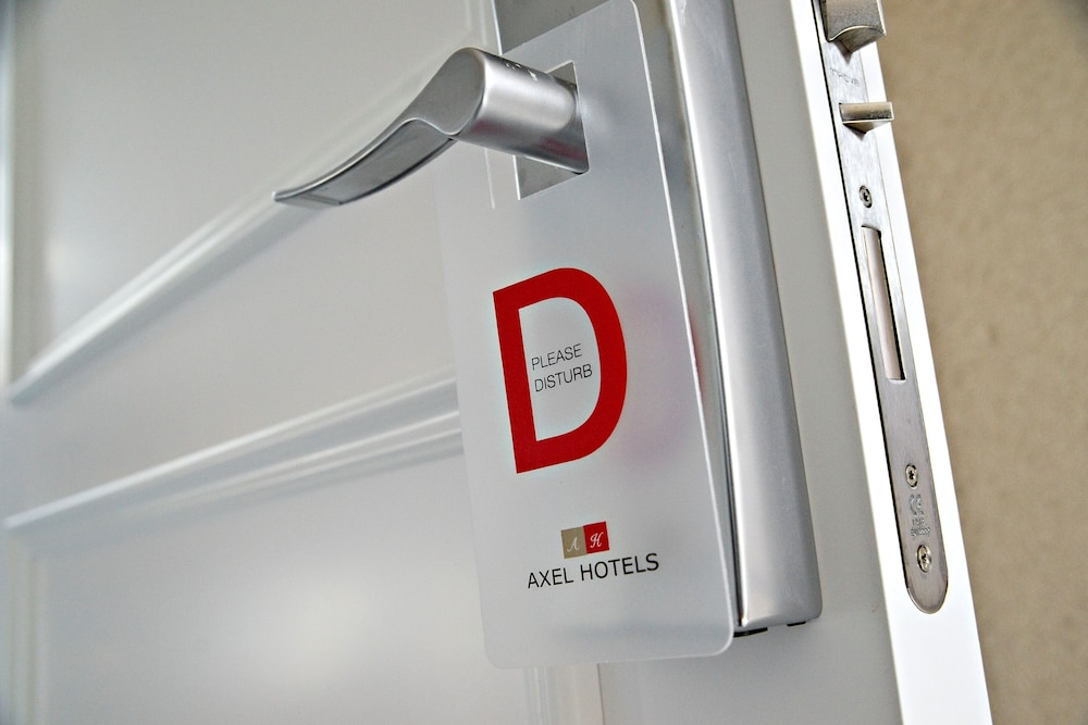Deluxe Double Room Single Use photo 3