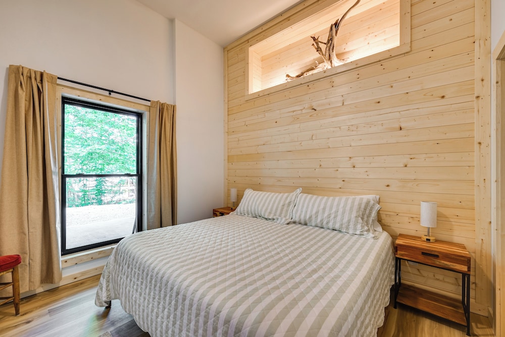 House (4 Bedrooms) photo 2