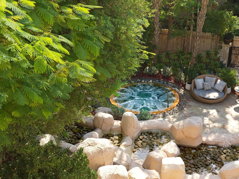 Villa, 4 Bedrooms, Private Pool, Beachside (Eden)