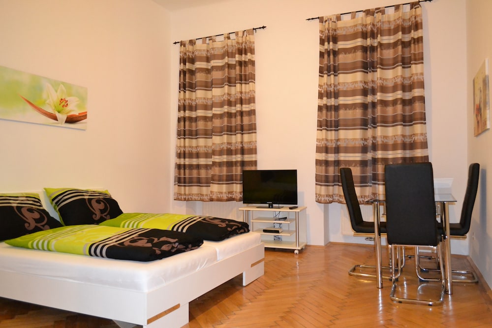 Comfort Apartment, 2 Bedrooms, Kitchen (excluded 30 EUR Cleaning Fee per stay)