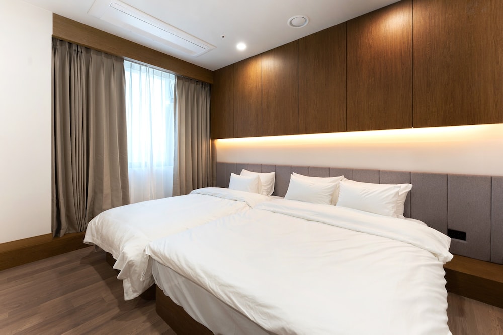 Superior Deluxe Room
