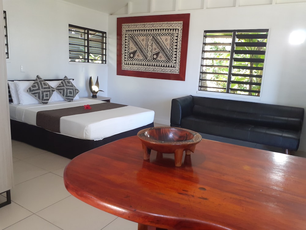 Beachfront Ocean View Bure photo 3