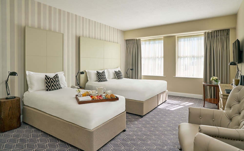 Twin Room, Multiple Beds photo 1