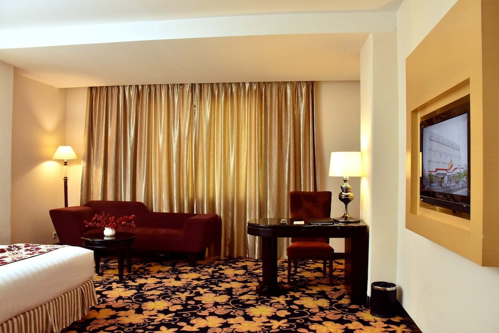 Executive Room