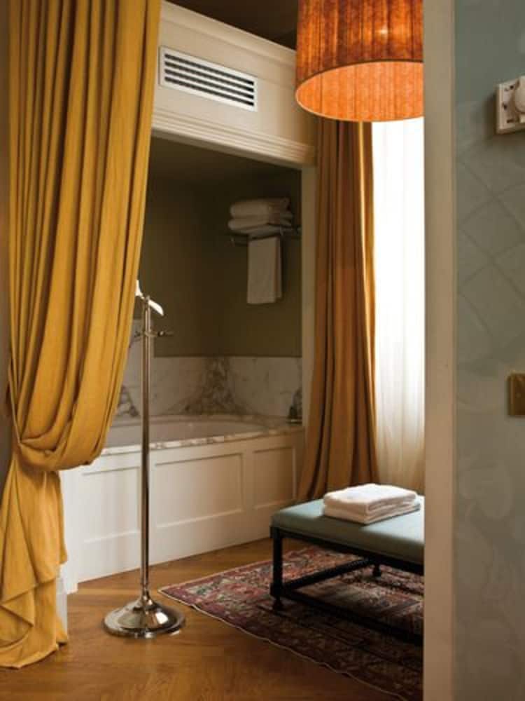 Junior Suite (Romantic) - Photo 3