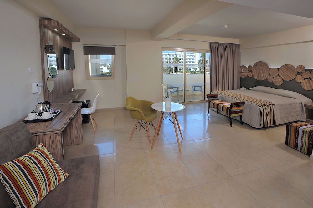 Junior Suite Inland View photo 1