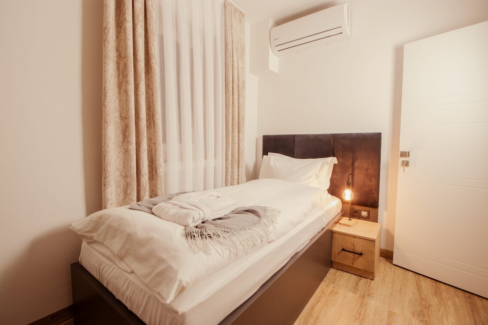Single Room, Non Smoking, Air conditioning photo 3