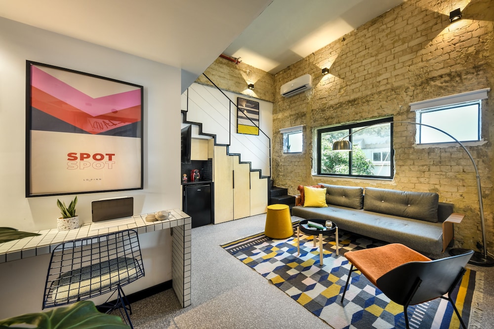 Family Room photo 1