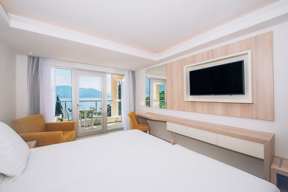 Double Room, Connecting Rooms, Sea View photo 1