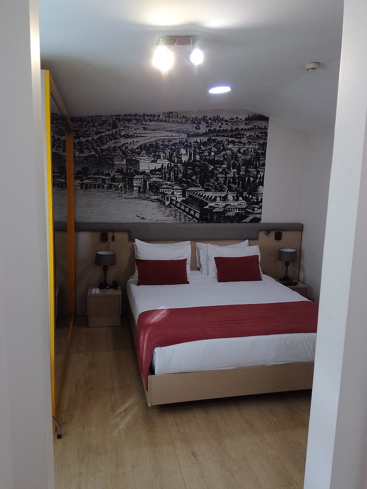 Economy Room photo 3