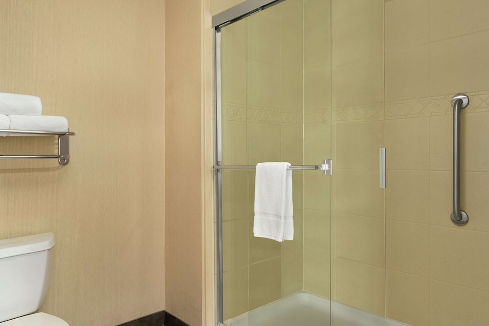 Suite, 2 Bedrooms - Photo 6