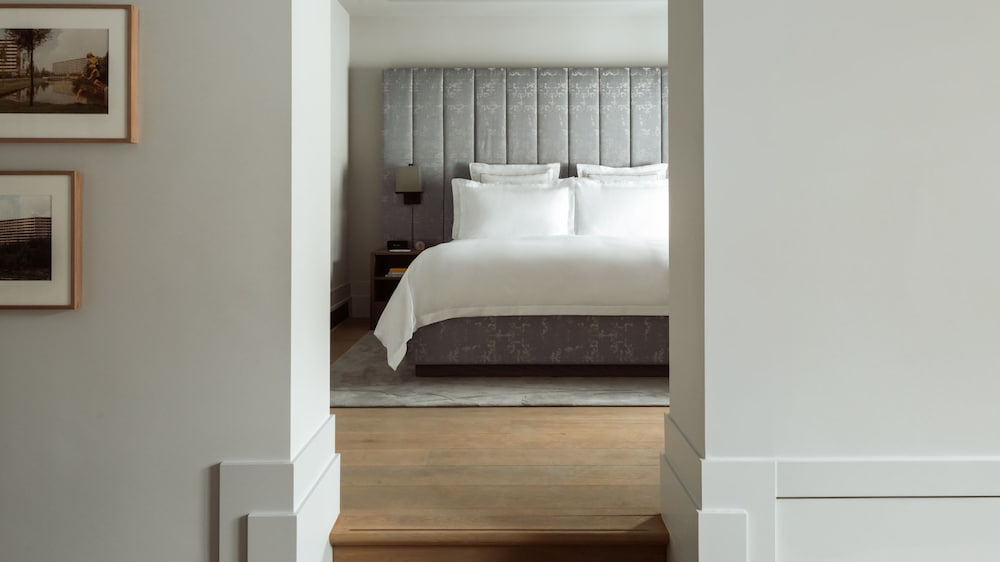 Premier Room, 2 Bedrooms, Canal View