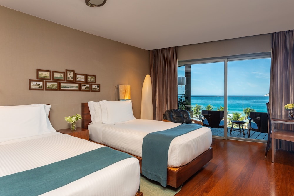 Deluxe Room, 2 Twin Beds, Oceanfront