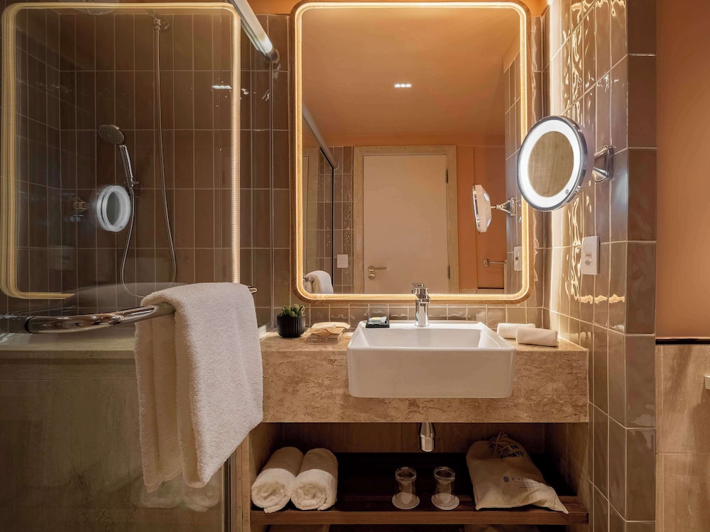 Premium Apartment, City View (Executive) - Photo 9